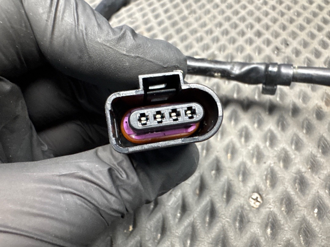 Клемма с проводом, 1720 рублей, Красноярск