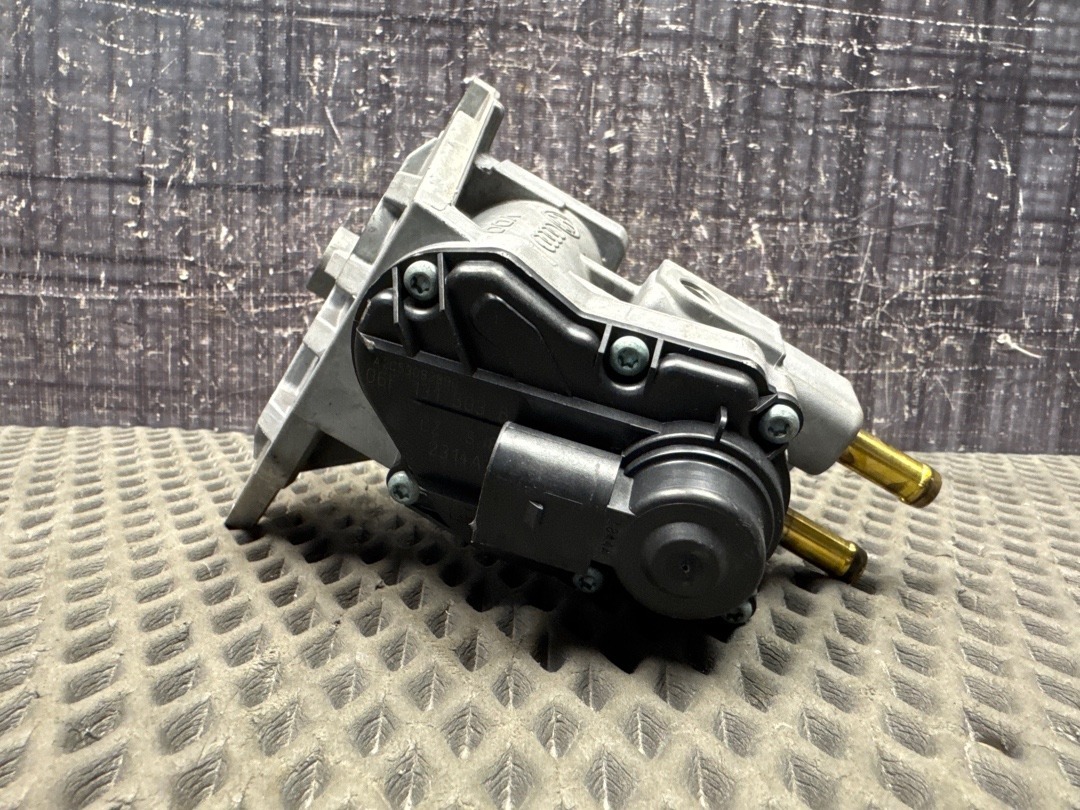 Клапан рециркуляции выхлопных газов, 7210 рублей, Красноярск