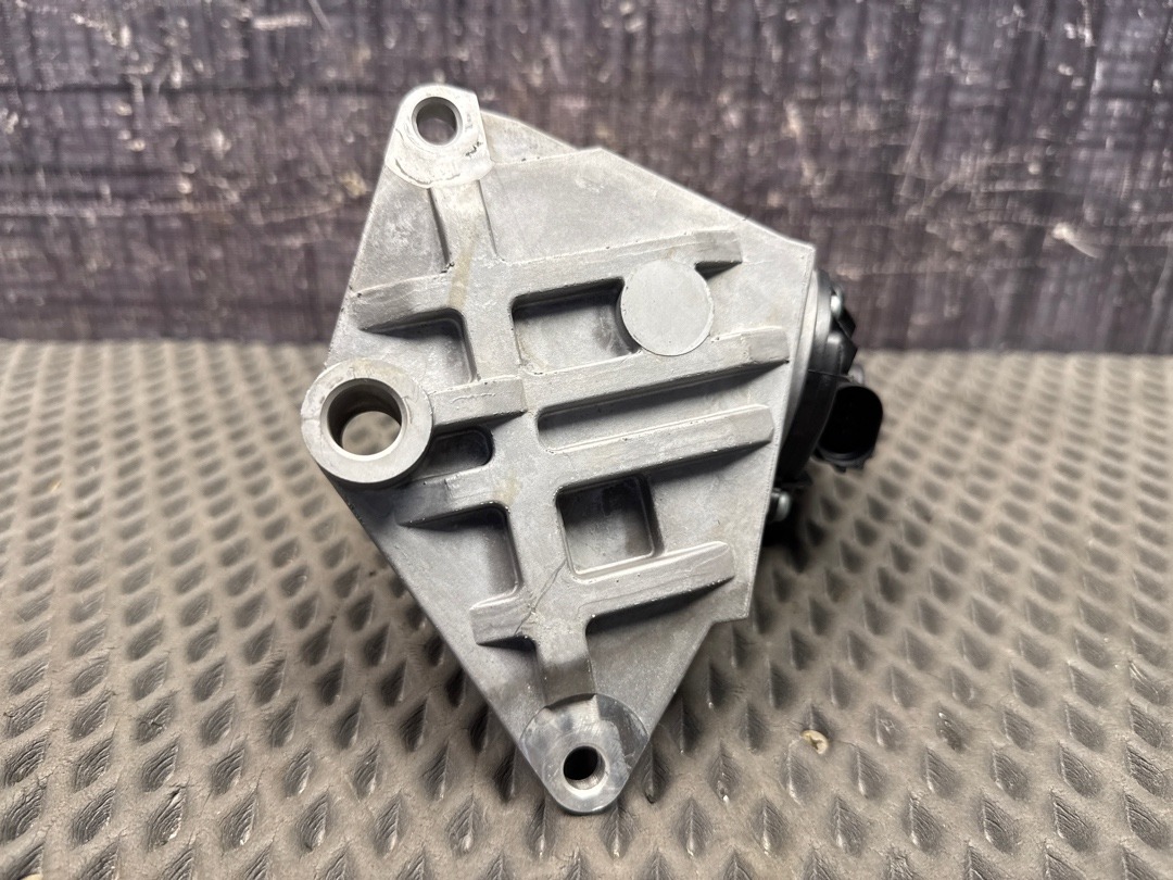 Клапан рециркуляции выхлопных газов, 7210 рублей, Красноярск