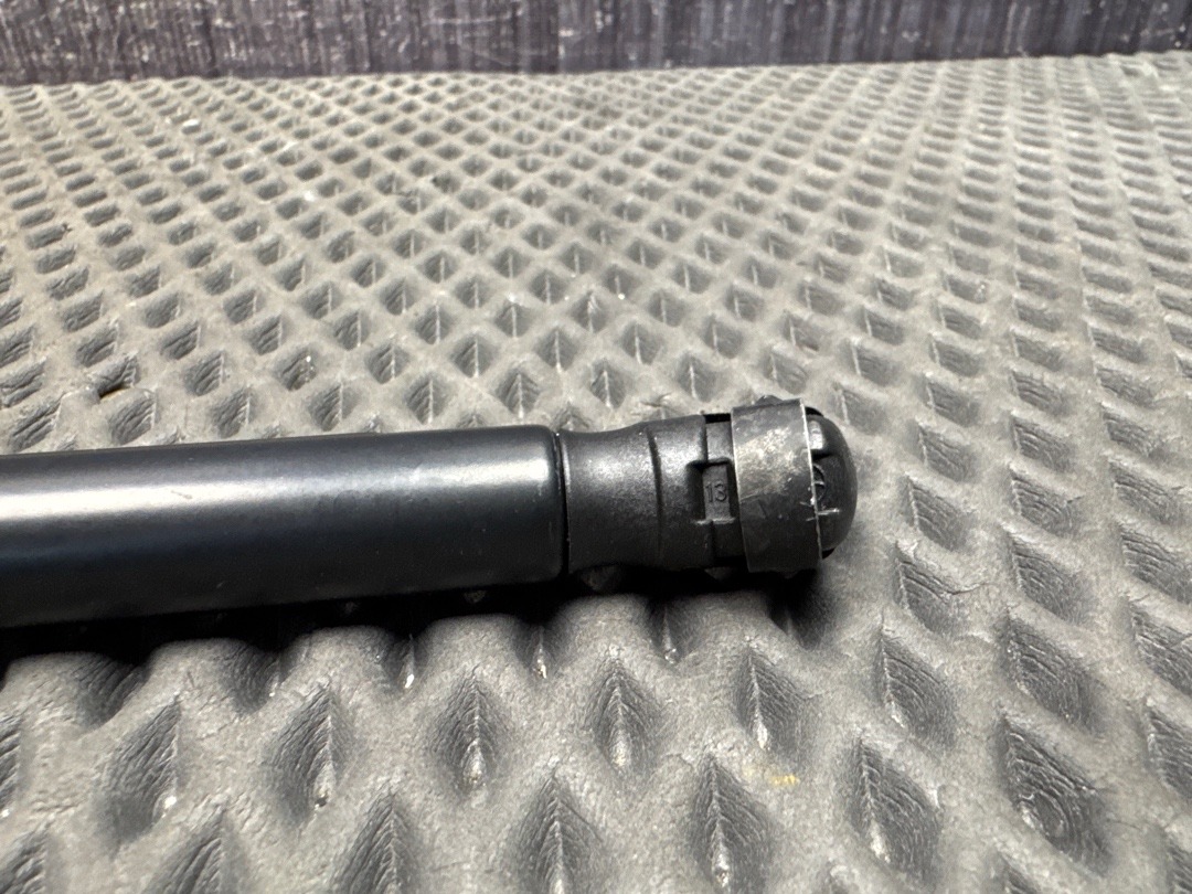 Амортизатор багажника, 610 рублей, Красноярск