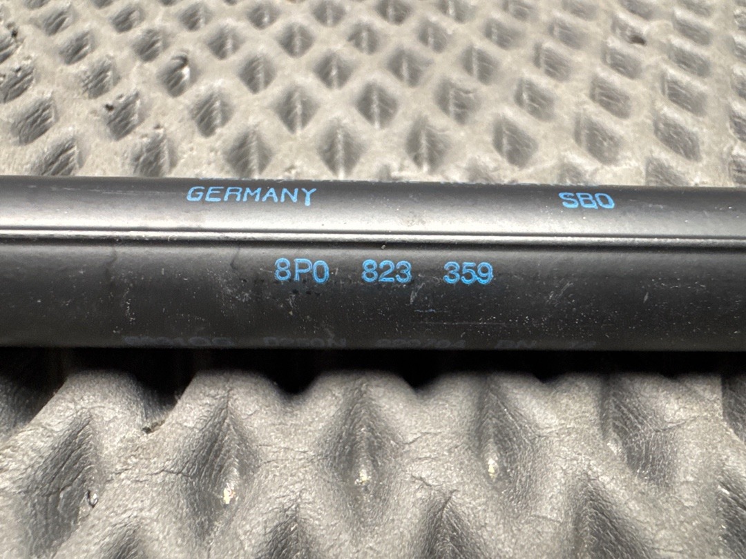 Амортизатор капота, 920 рублей, Красноярск