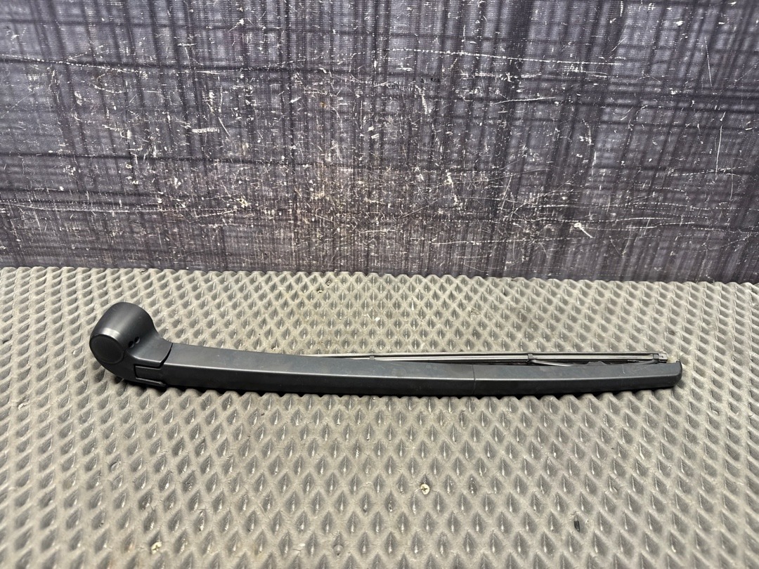 Дворник, 1730 рублей, Красноярск