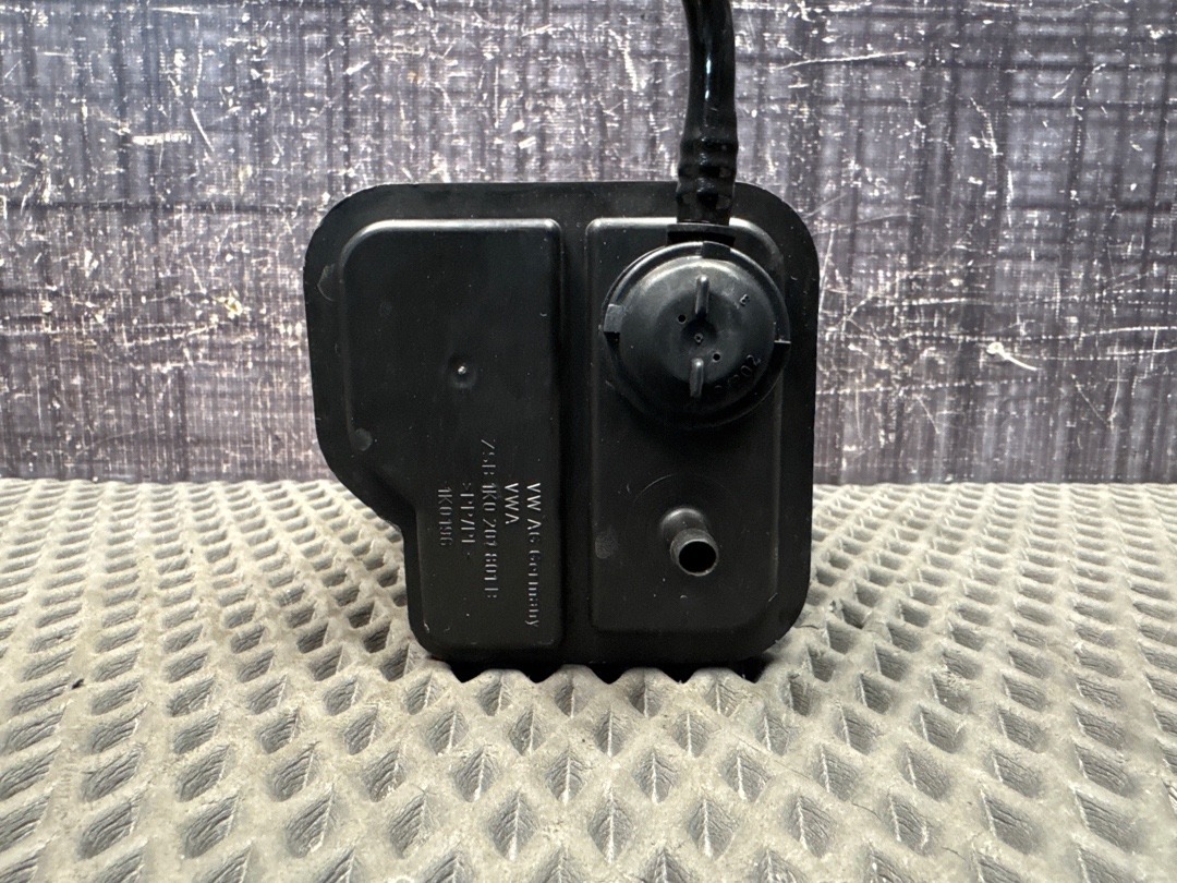 Адсорбер (фильтр паров топлива), 1740 рублей, Красноярск