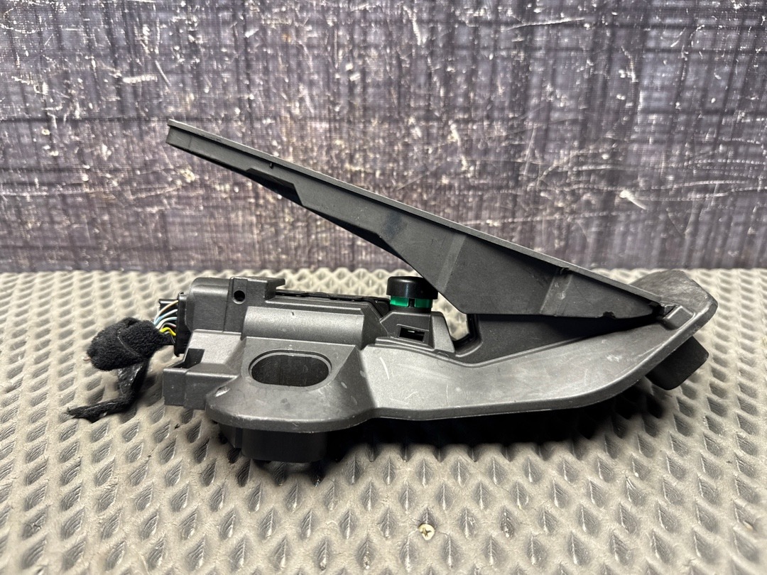 Педаль газа, 1140 рублей, Красноярск