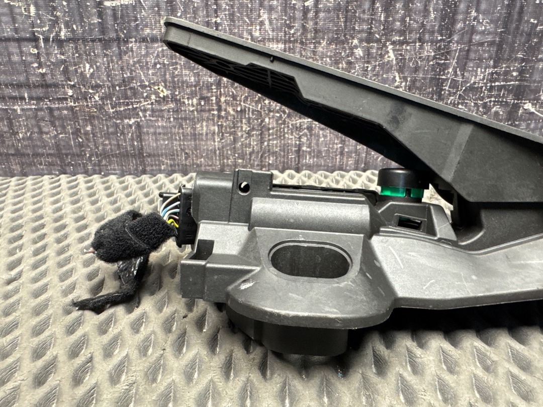 Педаль газа, 1140 рублей, Красноярск