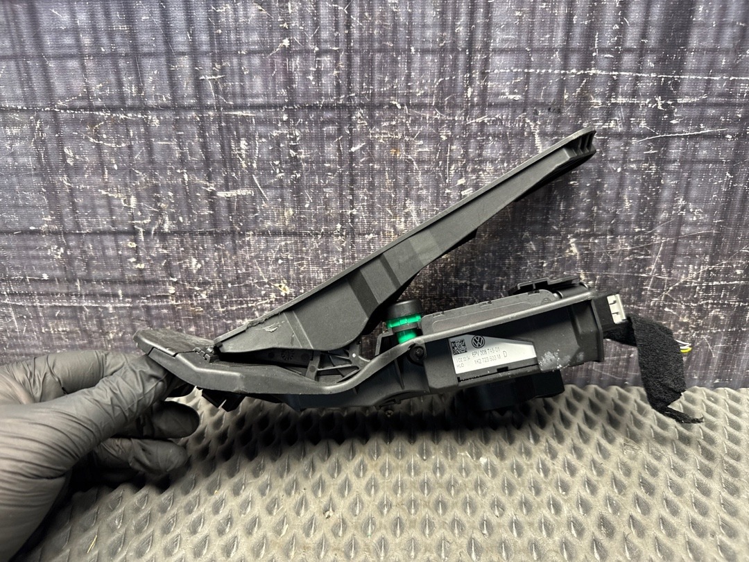 Педаль газа, 1140 рублей, Красноярск