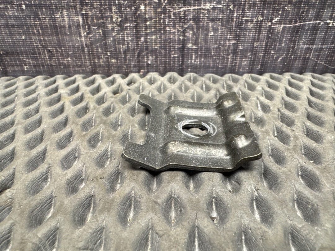 Крепление аккумулятора, 910 рублей, Красноярск