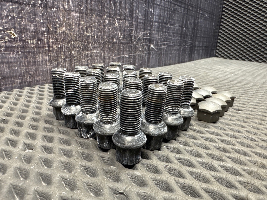 Комплект колесных болтов, 3420 рублей, Красноярск