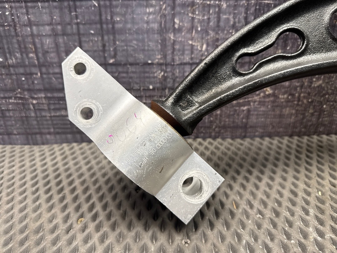 Рычаг подвески, 4110 рублей, Красноярск