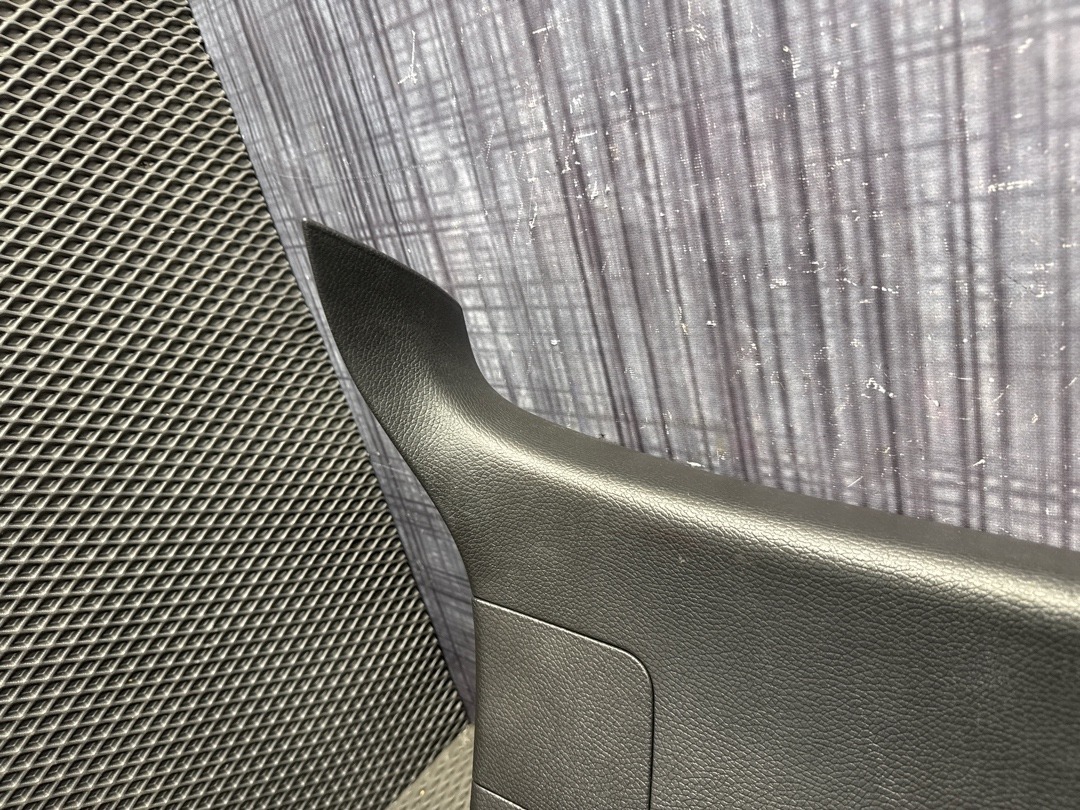 Обшивка крышки багажника, 1880 рублей, Красноярск