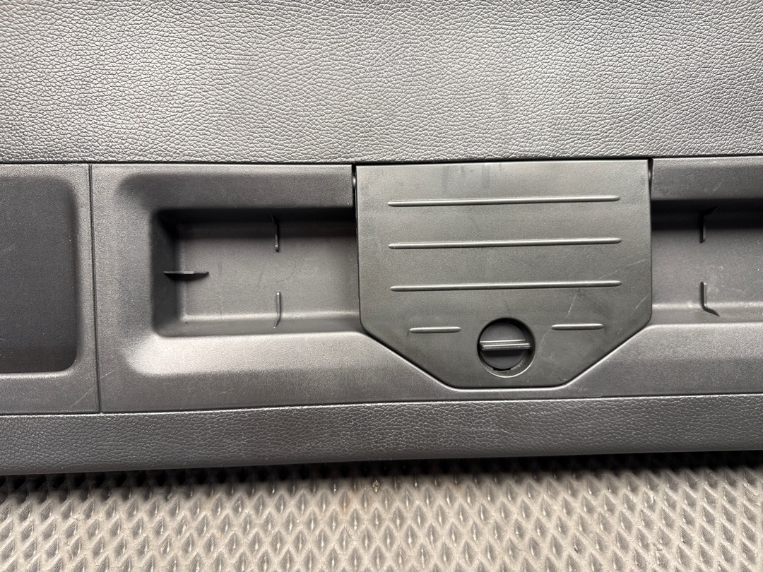 Обшивка крышки багажника, 1880 рублей, Красноярск