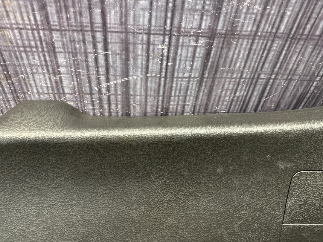 Обшивка крышки багажника, 1880 рублей, Красноярск