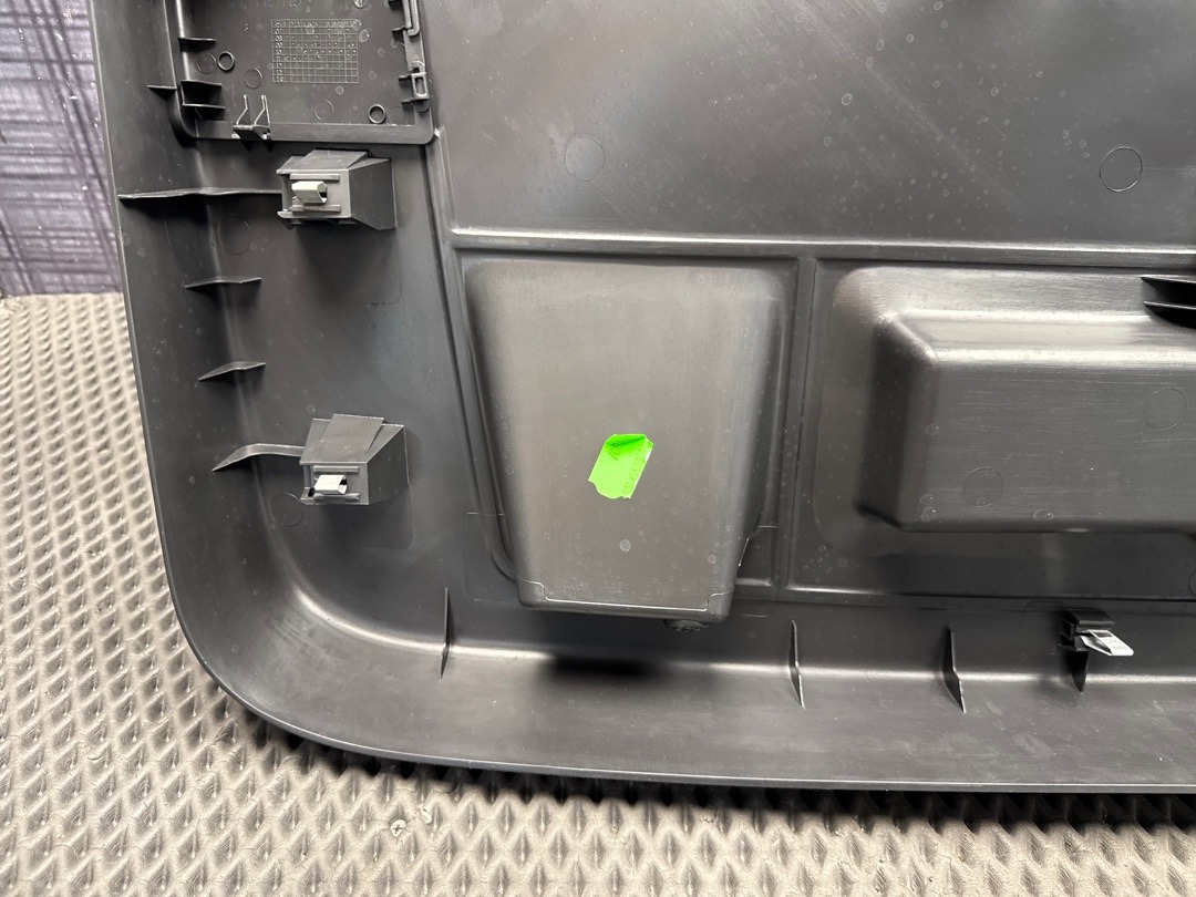 Обшивка крышки багажника, 1880 рублей, Красноярск