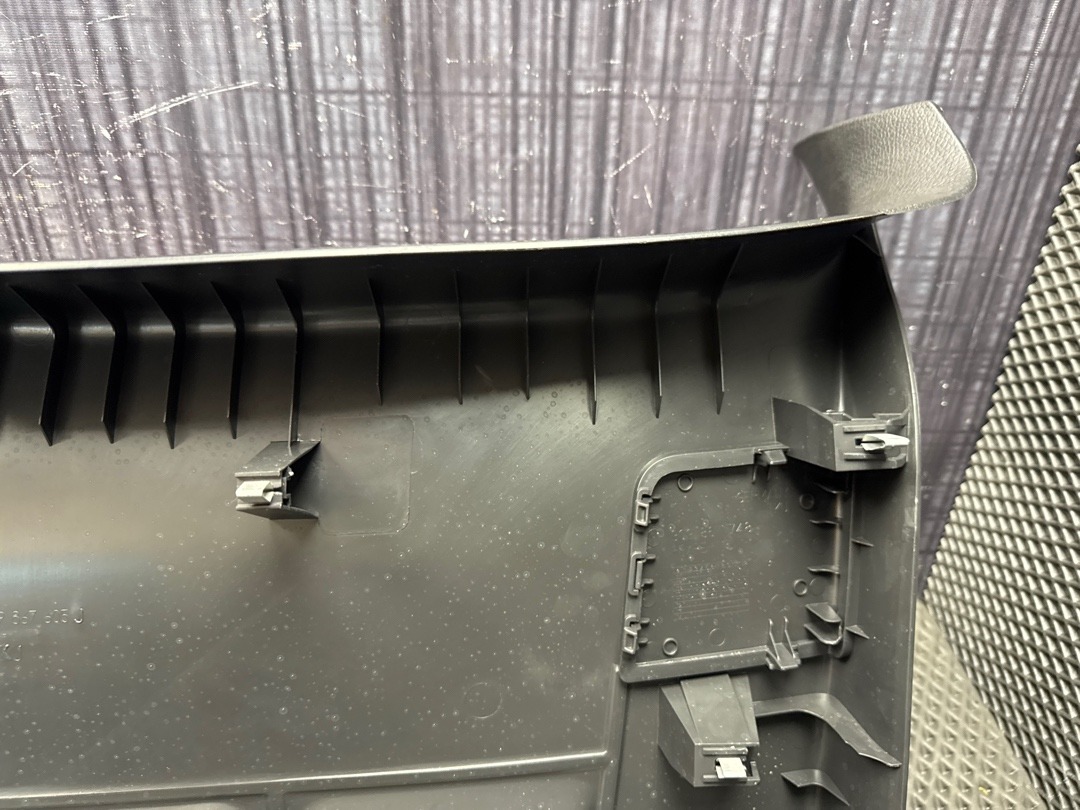 Обшивка крышки багажника, 1880 рублей, Красноярск