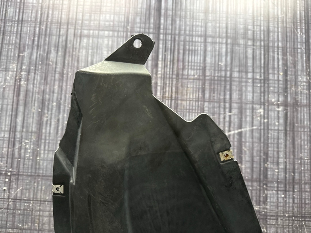 Подкрылок, 2910 рублей, Красноярск