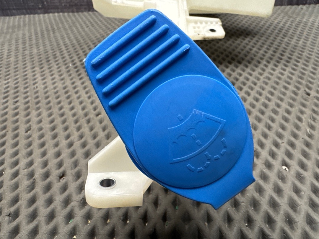 Бачок омывателя, 5210 рублей, Красноярск