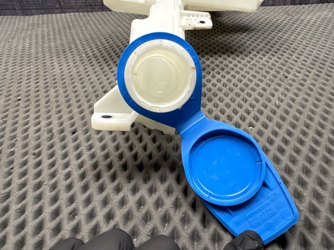 Бачок омывателя, 5210 рублей, Красноярск