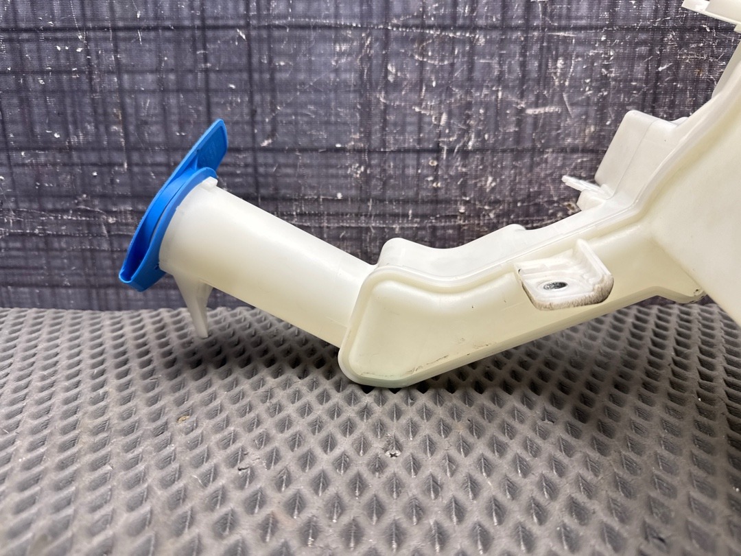 Бачок омывателя, 5210 рублей, Красноярск