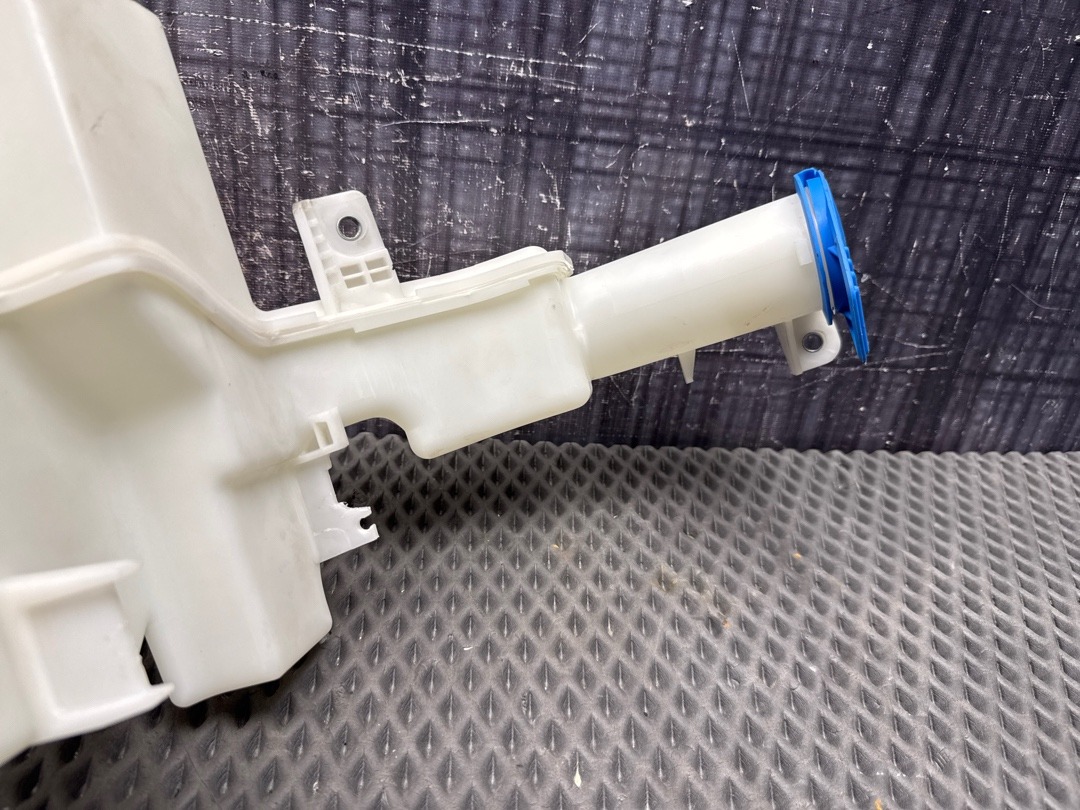 Бачок омывателя, 5210 рублей, Красноярск