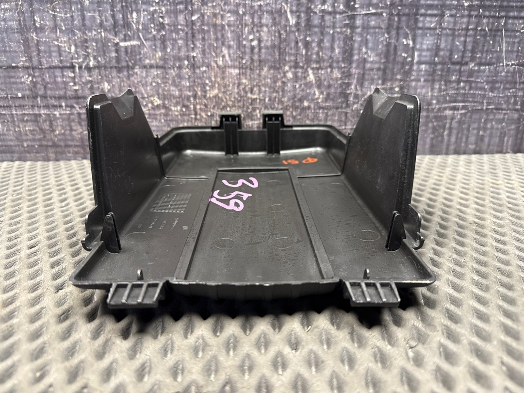 Крышка аккумулятора, 1470 рублей, Красноярск