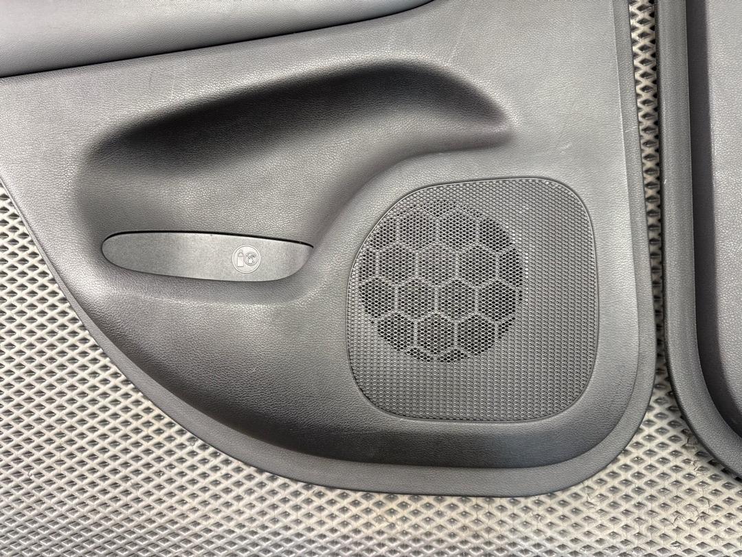 Комплект обшивок дверей, 10710 рублей, Красноярск