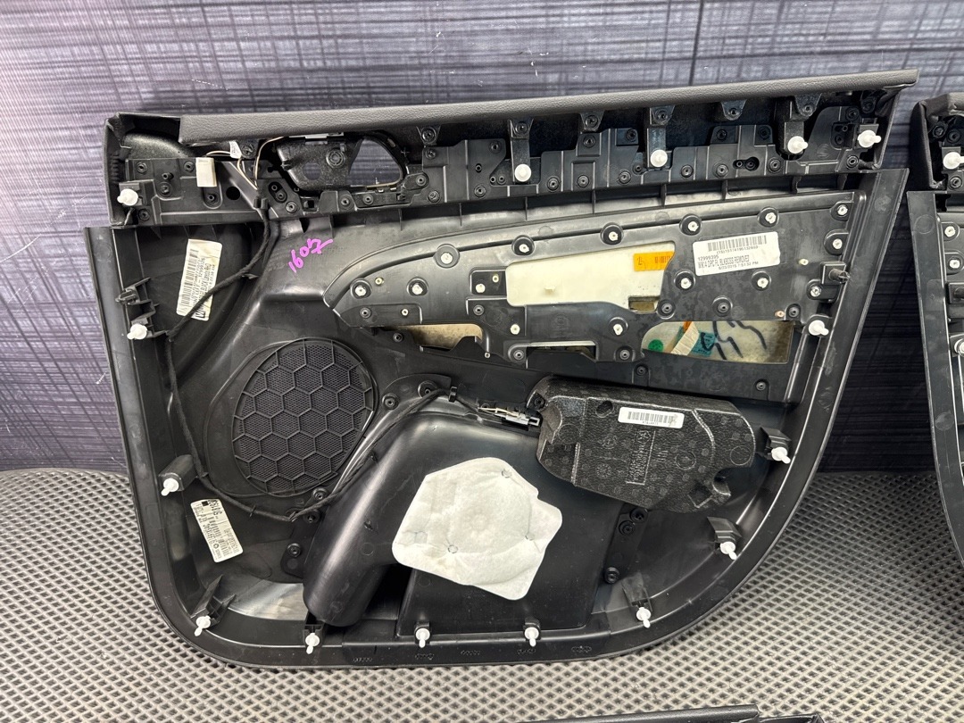 Комплект обшивок дверей, 10710 рублей, Красноярск