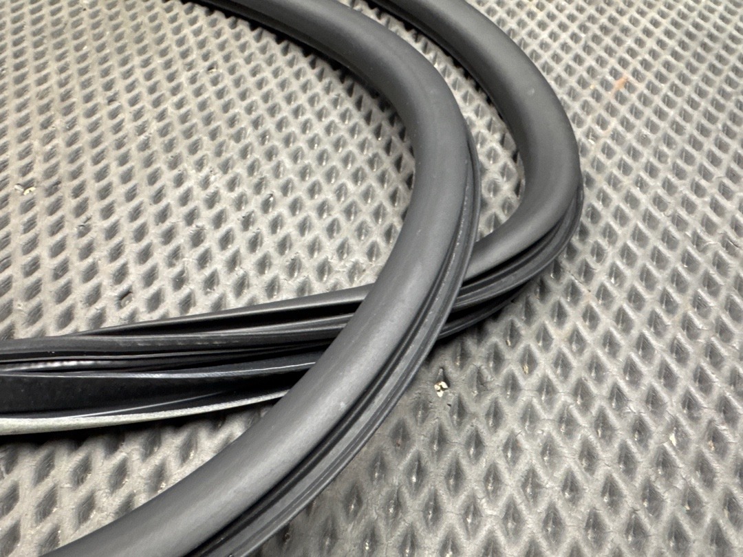 Уплотнительная резинка, 1080 рублей, Красноярск