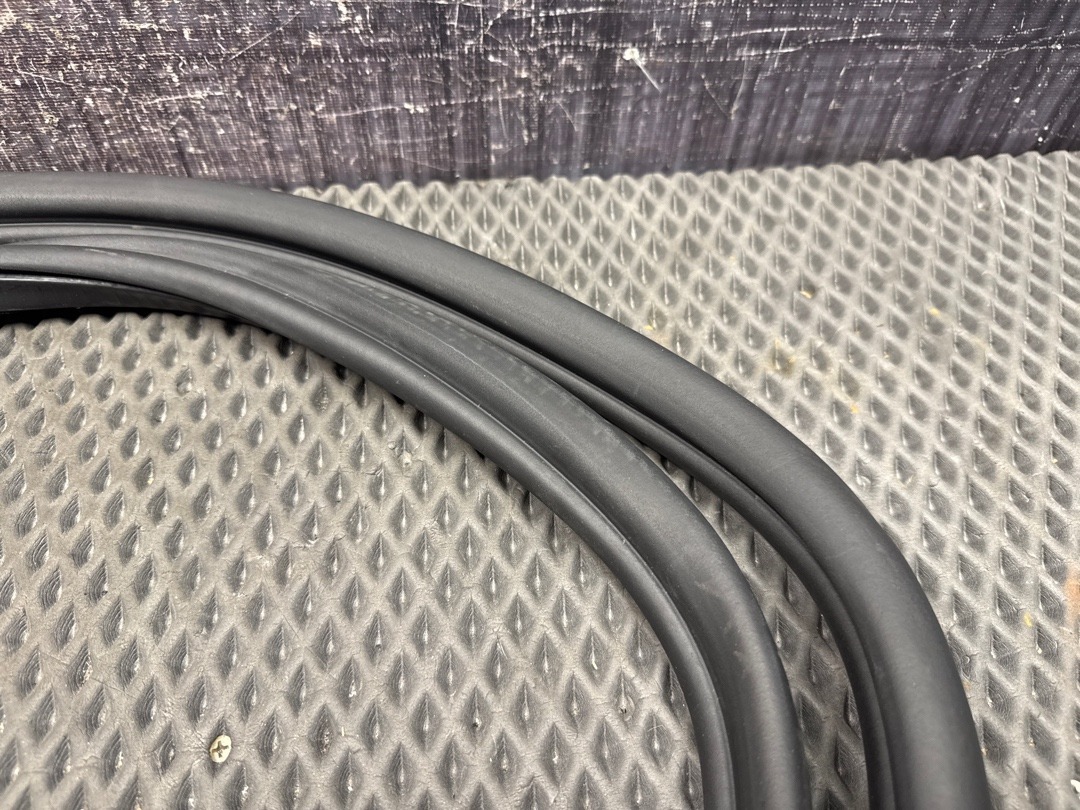 Уплотнитель крышки багажника, 1430 рублей, Красноярск