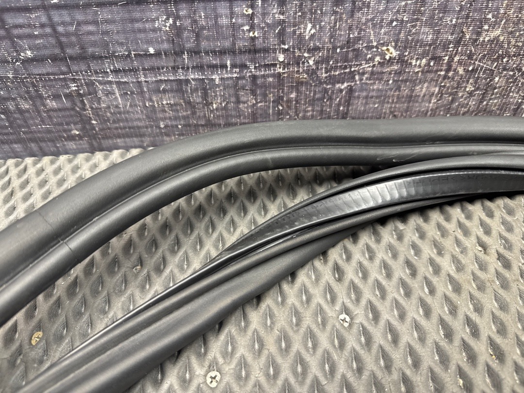 Уплотнитель крышки багажника, 1430 рублей, Красноярск