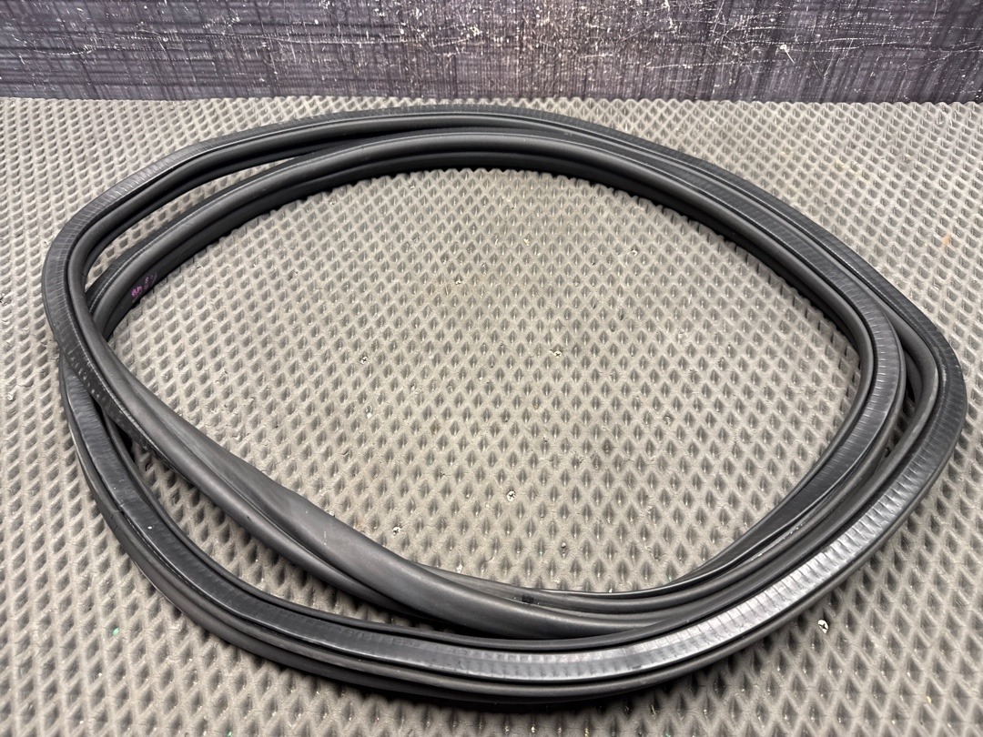 Уплотнитель крышки багажника, 1430 рублей, Красноярск