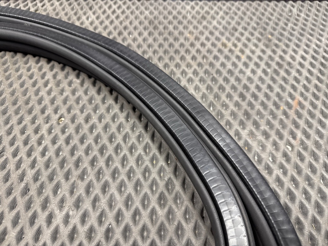 Уплотнитель крышки багажника, 1430 рублей, Красноярск