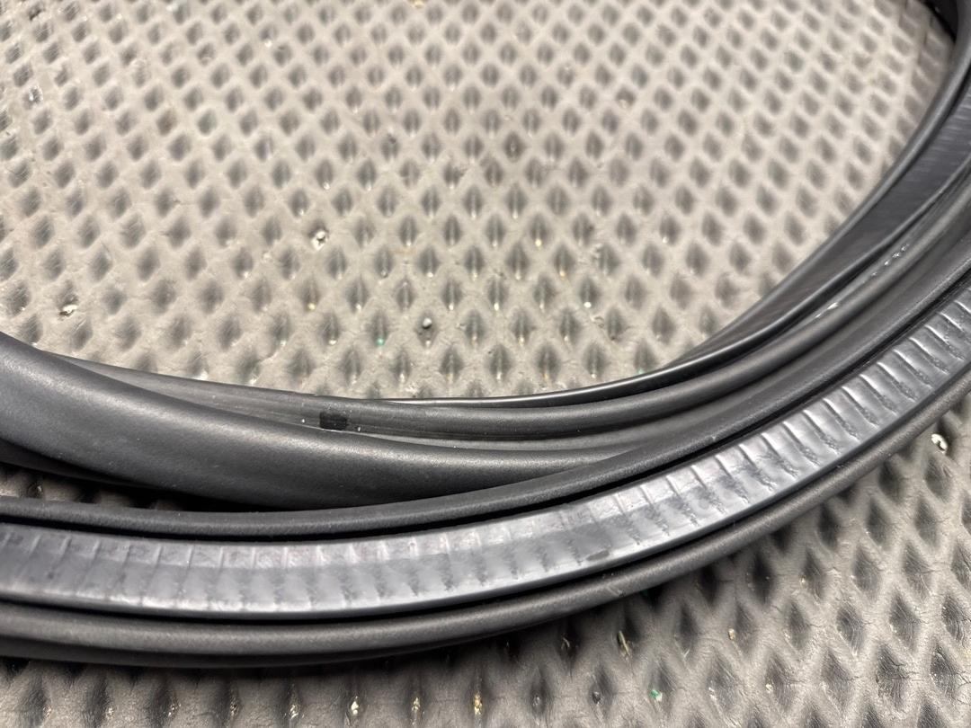 Уплотнитель крышки багажника, 1430 рублей, Красноярск