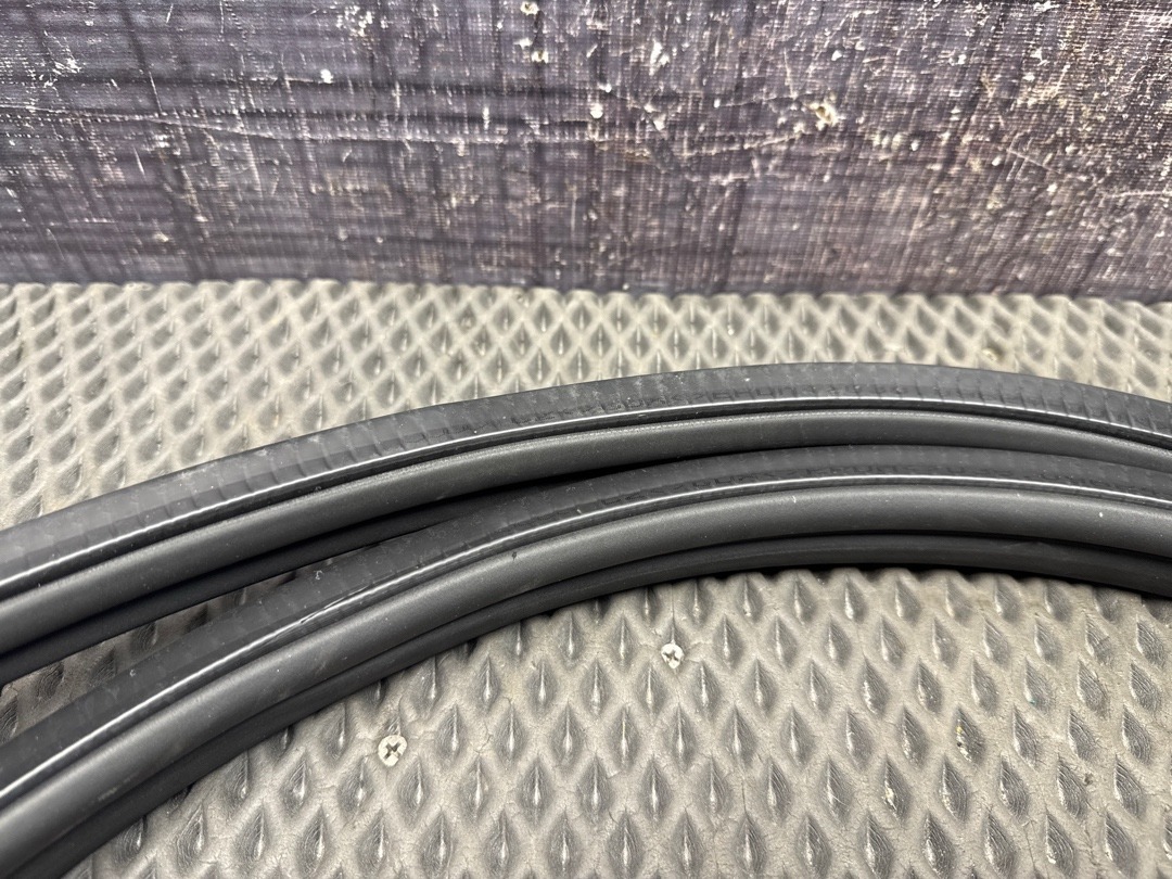 Уплотнитель крышки багажника, 1430 рублей, Красноярск