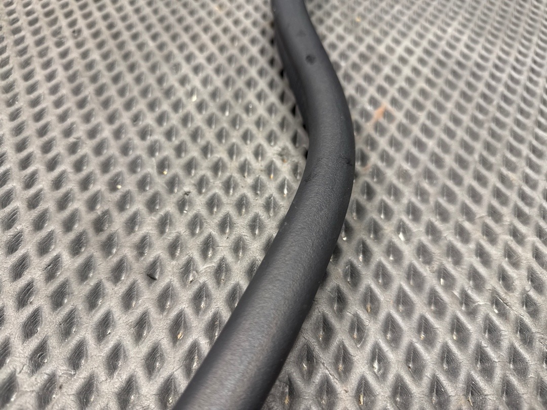 Подкапотный уплотнитель, 1470 рублей, Красноярск