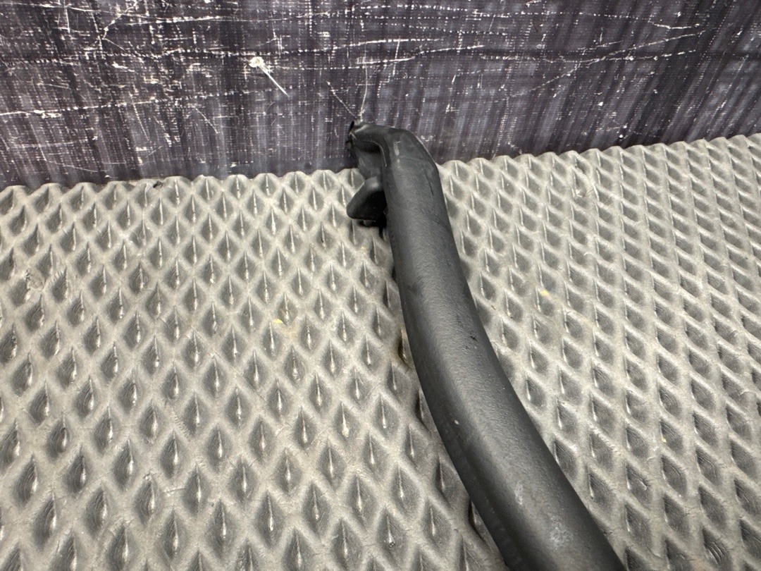 Подкапотный уплотнитель, 1470 рублей, Красноярск