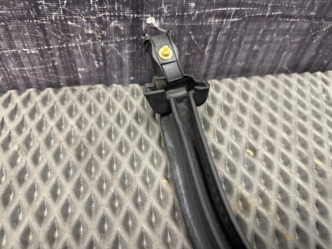 Подкапотный уплотнитель, 1470 рублей, Красноярск