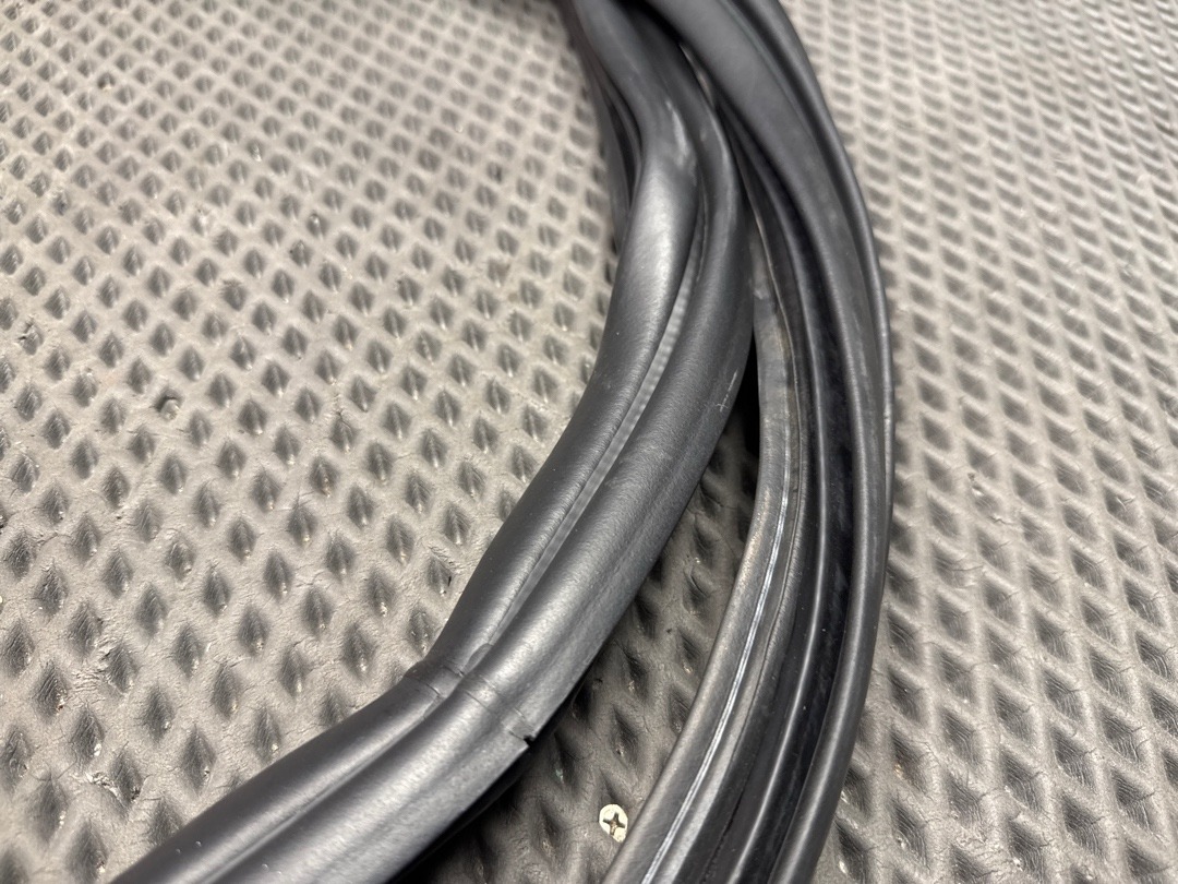 Уплотнитель крышки багажника, 2710 рублей, Красноярск