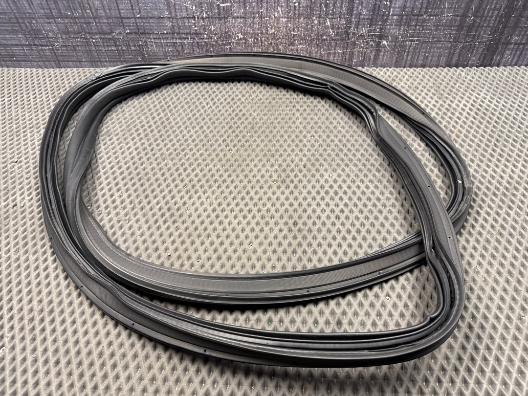 Уплотнитель крышки багажника, 2710 рублей, Красноярск