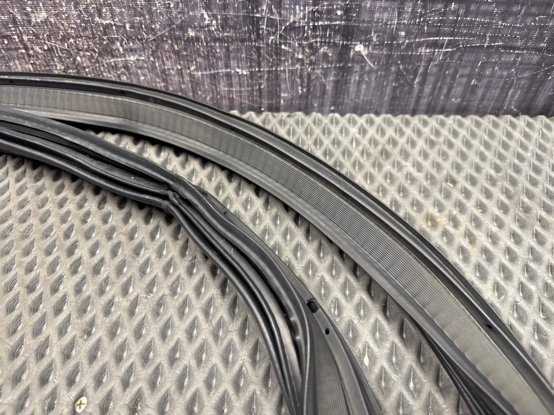 Уплотнитель крышки багажника, 2710 рублей, Красноярск