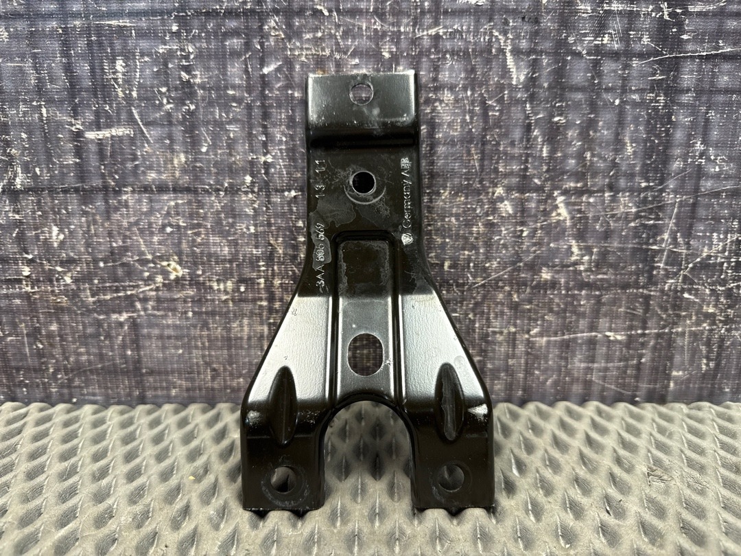 Кронштейн замка капота, 870 рублей, Красноярск