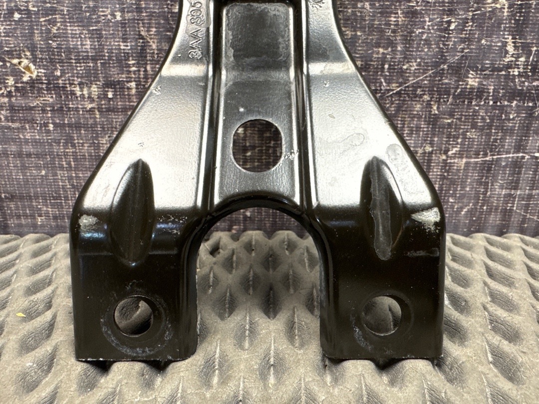 Кронштейн замка капота, 870 рублей, Красноярск