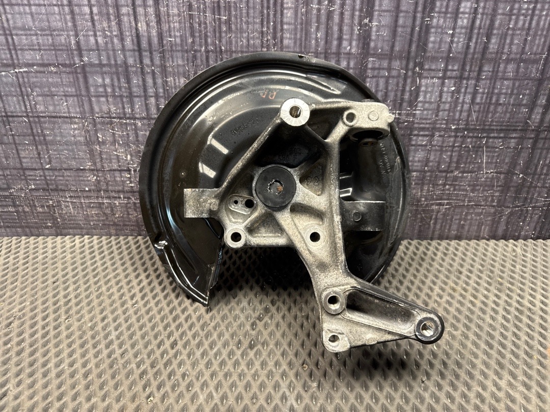 Поворотный кулак, 3430 рублей, Красноярск