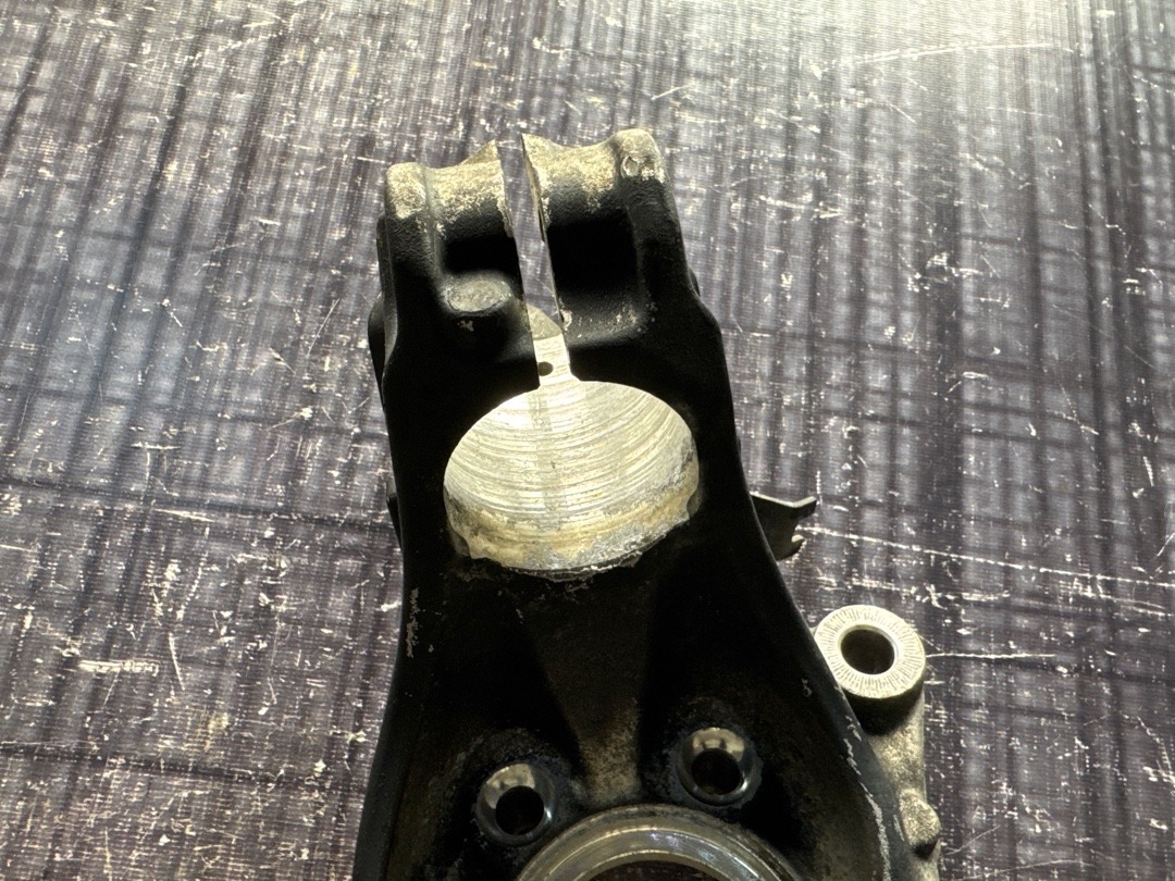 Поворотный кулак, 4320 рублей, Красноярск