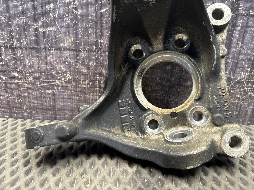 Поворотный кулак, 4320 рублей, Красноярск