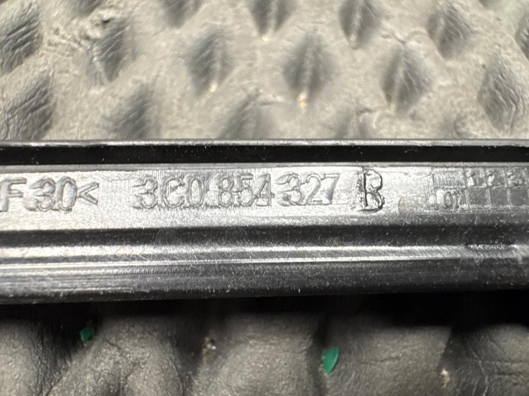 Молдинг лобового стекла, 1510 рублей, Красноярск