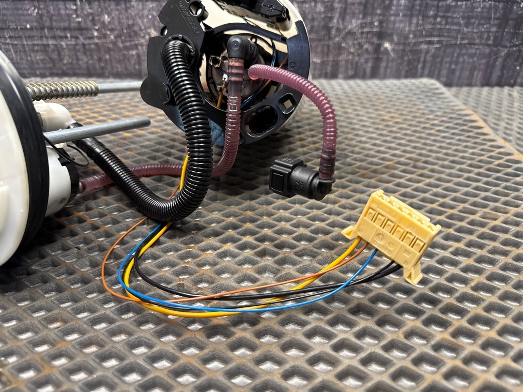 Бензонасос, 9210 рублей, Красноярск