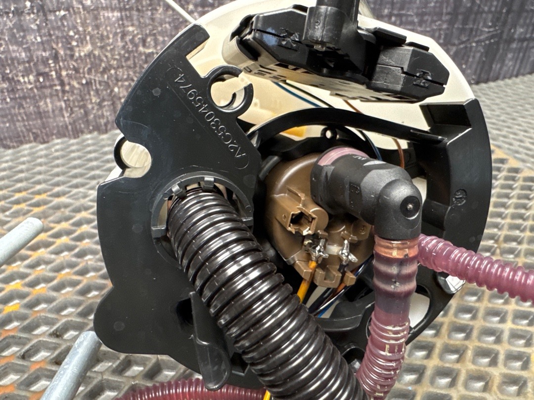 Бензонасос, 9210 рублей, Красноярск