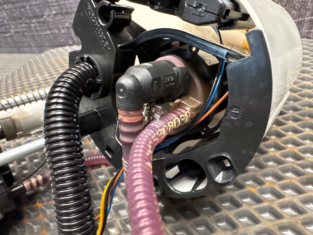 Бензонасос, 9210 рублей, Красноярск