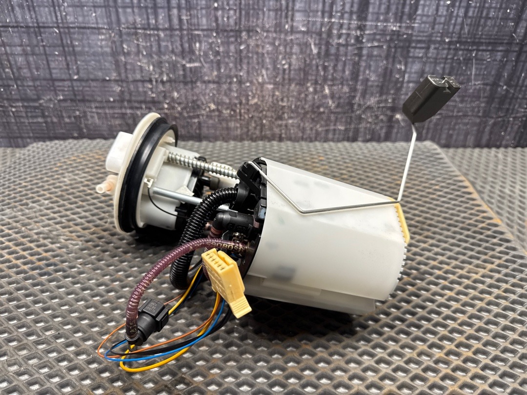 Бензонасос, 9210 рублей, Красноярск