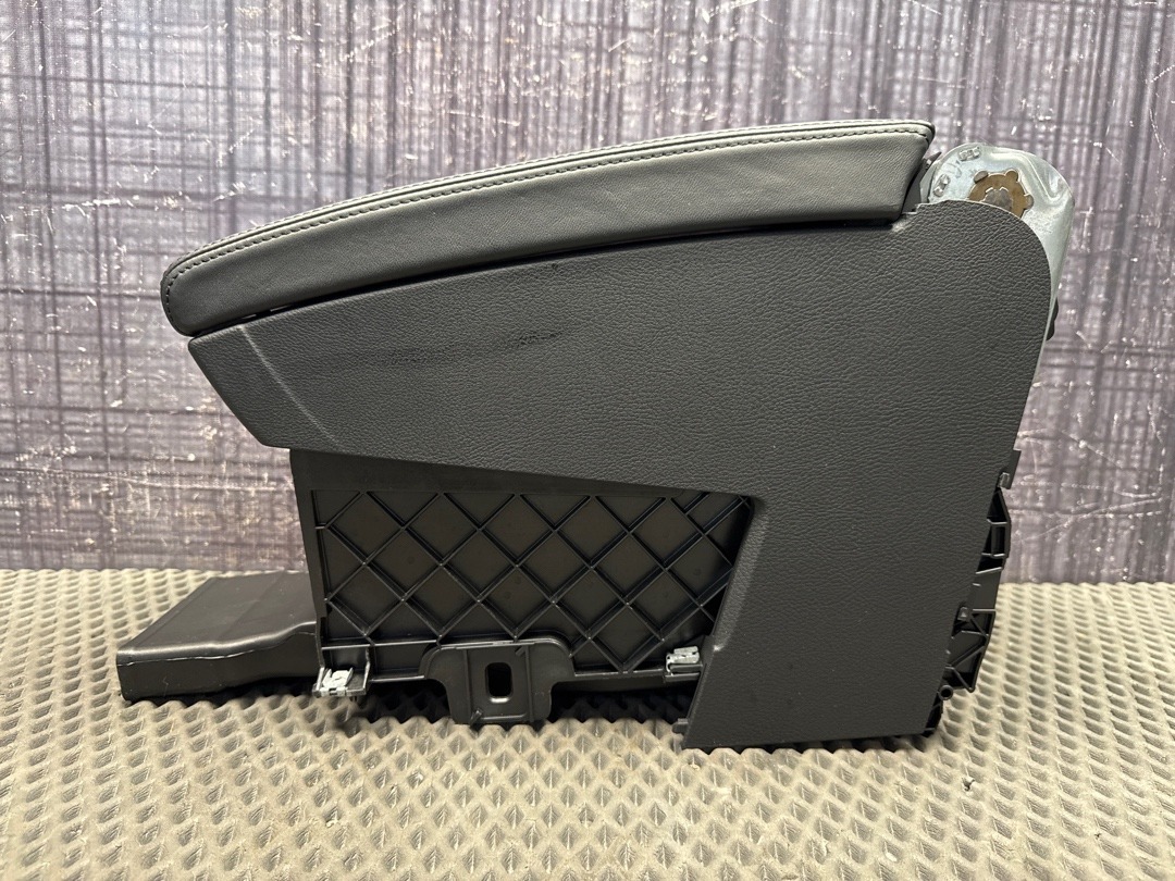 Подлокотник, 6940 рублей, Красноярск